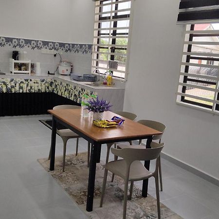 Hadeera Minimalis Family Homestay Kuala Terengganu Exteriör bild